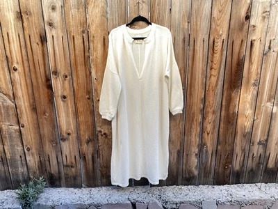 $175 AVY & CO. cream OVERSIZED COTTON LOLA N-NECK KNIT SWEATER DRESS ONE SIZE - Image 1 of 4