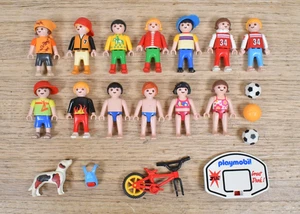 12x Playmobil Sportbezogen Teenager Mini Figuren Schwimmer etc + Zubehör - Bild 1 von 8
