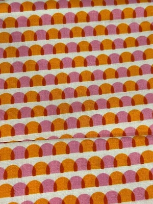 3/4 yardas MODA Rubí Estrella Animal 100% Algodón Tela Escamas Naranja y Rosas Foto 1 de 2