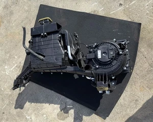2022-2025 Cadillac CT5 HVAC AC Climate Heater Blower Motor Housing Box OEM - Foto 1 di 11