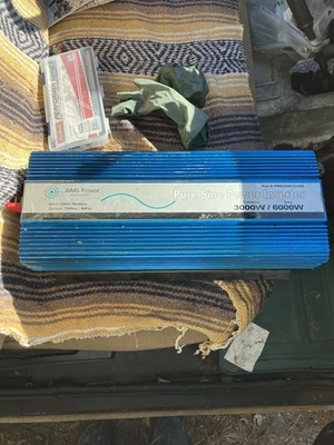 Inversor de potencia de onda sinusoidal pura AIMS Power 3000W-6000W PWRI300012120SUL Foto 1 de 4