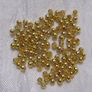 O175 - LOT DE 700 PERLES env. 14G RONDES LISSES DORÉES 2MM TROU 1MM créa bijoux - Picture 1 of 2