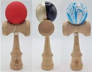x18 NUOVO 7" Super Kendama Ball Varietà Blu/Bianco Teschi Rosso Nero/Oro Abilità Giocattolo - Foto 1 di 13