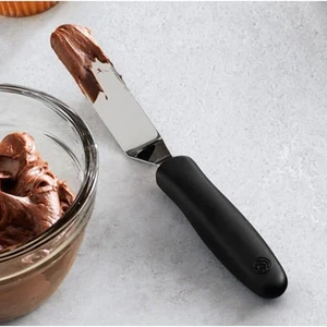 NEW Pampered Chef Small Spreader Item # 2071 - Picture 1 of 2