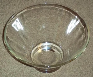 VINTAGE DECORATIVE GLASS FRUIT BOWL - Foto 1 di 5