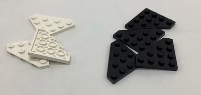 Lego Vintage White Black 4x4 Corner Plate, 30503 , Qty 7 - Image 1 of 3