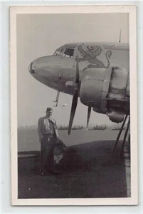 Eritrea - ASMARA - Douglas DC-3 en el aeropuerto - FOTOGRAFÍA Postal Talla Año 1 - Imagen 1 de 2