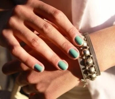 CHANEL 527 NOUVELLE VAGUE Pale Watercolor Turquoise Nail varnish New Damaged Box Foto 1 de 4