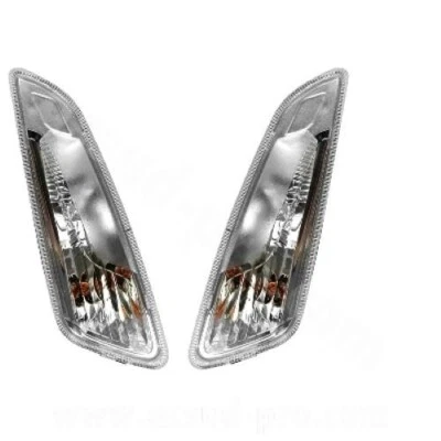 COPPIA FRECCE ANTERIORI DESTRA SINISTRA X PIAGGIO NUOVA VESPA PRIMAVERA COMPLETE - Immagine 1 di 3