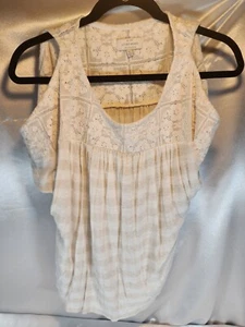 EUC Lucky Brand Women's Batwing Cold-Shoulder Boho Lace Top Size large - Picture 1 of 4