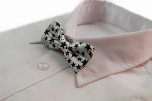 Boys White With Black Stars Patterned Bow Tie - Picture 1 of 2