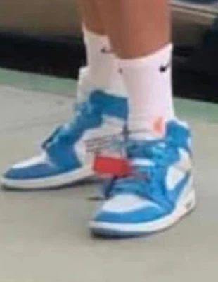 Talla 10 - Jordan 1 Retro OG x Off-White Alto UNC Foto 1 de 2