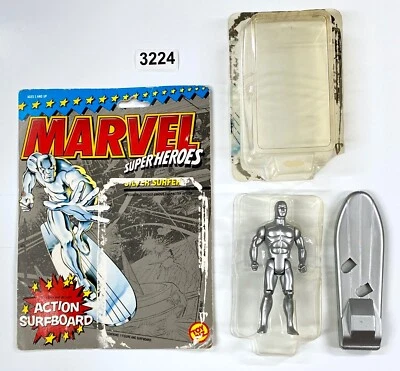 Boneco Surfista Prateado Vintage Marvel Super Heroes Fantastic Four ToyBiz 1990 - Imagem 1 de 4