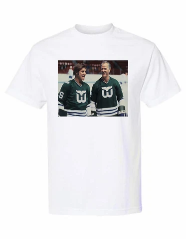 NHL 1980 Bobby Hull Gordie Howe Hartford Whalers Graphic Printed T Shirt NWOT Cover
