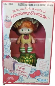 Vintage 1980 Apfel Knödel Puppe mit Tee Zeit Schildkröte Haustier - Neu im Karton - Bild 1 von 13