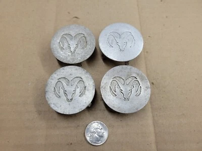 Dodge OEM 2001 2002 Caravan Juego de 2" Metal Mecanizado Tapa Central Cubierta de Buje 4782258AA Foto 1 de 4