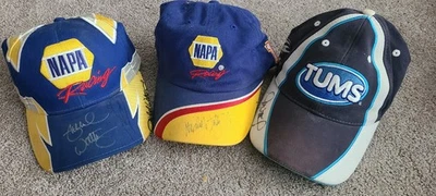 Lote de sombreros Nascar autografiados Foto 1 de 4