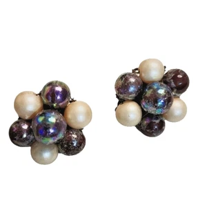 Vintage 50's Made in JAPAN Faux Pearls Cluster Clip On Earrings - Picture 1 of 8