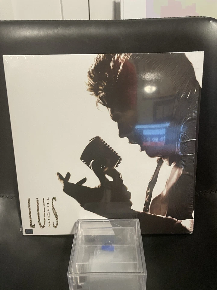 Luis Miguel Romance  - Image 1 of 2