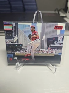 Topps Stadium Club 2023 - Joe Ryan #60 lámina roja - Imagen 1 de 2