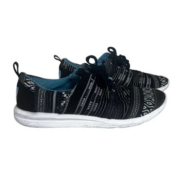 Toms Shoes Sneakers Casual Womens 7.5 Black White Lace Up CLEARANCE - Image 1 of 4