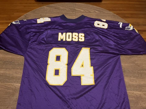 True Vintage Randy Moss Minnesota Vikings Large NFL Puma Nylon Jersey Cover
