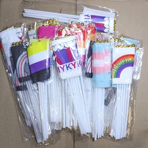 150 Stck. verschiedene Pride Parade Mini Flaggen 6" x 4" LGBTQ+ - Bild 1 von 3