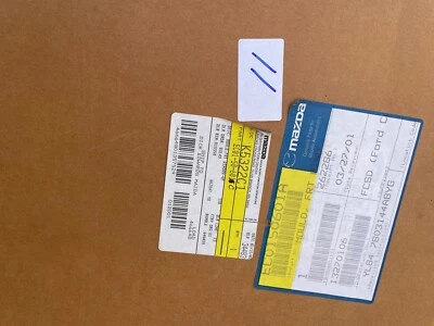 Moldura de parabrisas Mazda Tribute EC01-50-601C OEM Foto 1 de 3