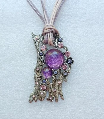 Halskette Modekette Bänderkette länglich lila Strass Anhänger Modeschmuck - Bild 1 von 4