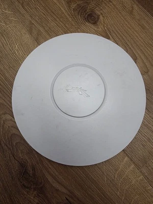 Ubiquiti Networks UAP-LR Wi-Fi System Long Range Network Access Point - Image 1 of 3