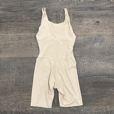 Maidenform Body Shaper Built-In Bra Tummy Control Smoothing Bodysuit Medium - Image 1 of 3