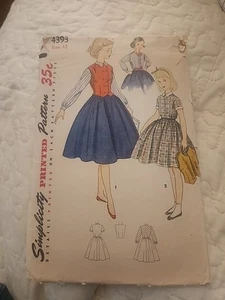 1950's SIMPLICITY PRINTED PATTERN 4393 GIRLS DRESS SIZE 12 1953 CUT - Picture 1 of 5