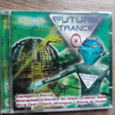 Future Trance Vol. 19 - 2CDs - Bild 1 von 2