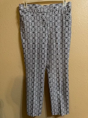 CHICO'S STRAIGHT LEG PANTS CHICO'S SZ 1.5 REG (10) BLACK WHITE PRINT STRETCH - Image 1 of 4