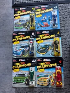 Racing Champions & Superstars Poseable Act Figs Rennwagenfahrer 2 kleine 6-teiliges Set - Bild 1 von 3