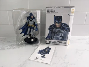 Batman DC Artists Alley Hainanu Nooligan Saulque Action Figure Collectibles - Foto 1 di 6
