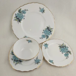 Vintage Colclough Blue Hydrangea Bone China Set 2 Saucer 1 Cup 1 Cake Plate - Picture 1 of 10