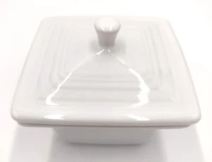 Fiesta Ware Covered 9 oz Box White Ceramic Homer Laughlin Made in USA Oven Proof - Picture 1 of 8