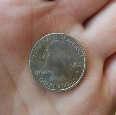 2017 District of Columbia Quarter missing one whole edge super rare htf state - Image 1 of 2