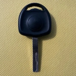 Vauxhall Remote Key Corsa Combo Meriva Tigra Ignition And Door Key NO BUTTONS - Picture 1 of 6