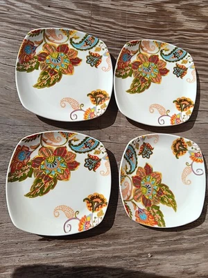 Set of 4 Better Homes&Gardens 8.75" Square Salad/Dessert Plates Floral Spray  - Image 1 of 4