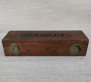 HERRAMIENTA DE MANO ANTIGUA RARA DE COLECCIÓN PARA CIGARROS RITMEESTER HOLLAND MADERA DURA Y PLACA DE ACERO - Imagen 1 de 8