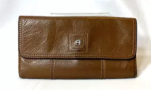 Cartera Etienne Aigner Mujer Triple Plegable Marrón Larga 11 Tarjetas Moneda Cremallera - Imagen 1 de 9