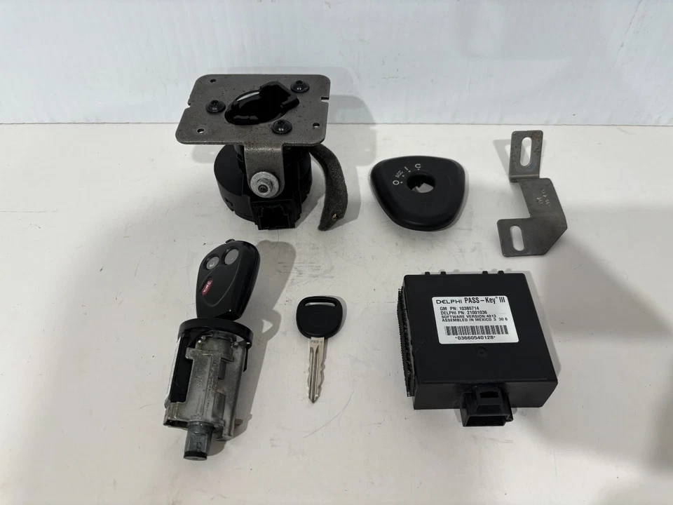 2005-09 SAAB 9-7x interruptor de encendido conjunto 2 llaves y módulo de llave de paso Foto 1 de 4