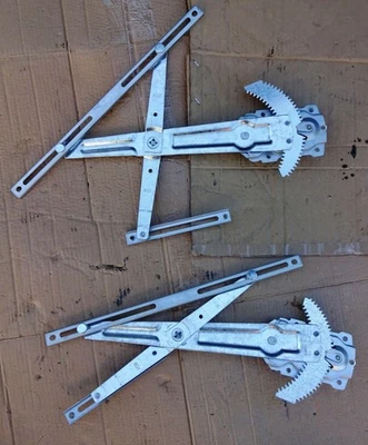 FITS SUZUKI SANTANA SAMURAI SJ410  1979-88 FRONT PAIR WINDOW REGULATORS L R - image 1 of 4