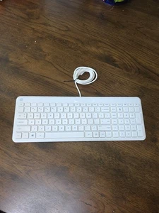 HP KBAH21 USB Wired Super Slim Thin White PC Keyboard Lightweight - Picture 1 of 24