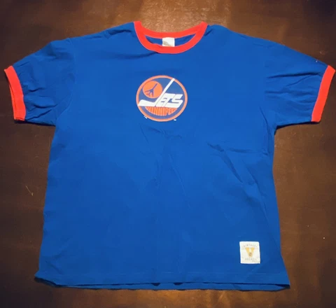 Winnipeg Jets Vintage Hockey Mens T Shirt Short Sleeve Size XL Cover