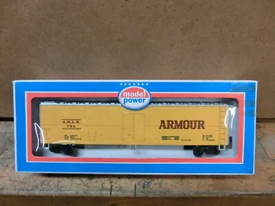 HO scale MODEL POWER ARMOUR BOX CAR - Image 1 of 2