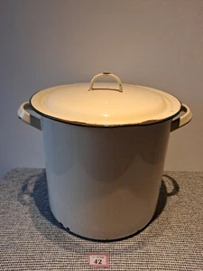 Vintage Enamel Farmhouse Style, 1950s, Stew Pot, Bread Bin, Storage Tin. (#042). - Picture 1 of 11