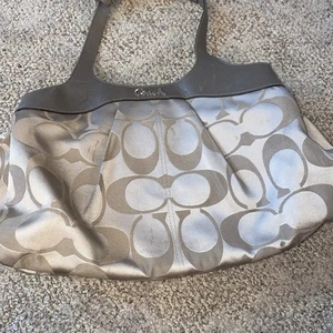 Coach Signature Optic Lexi Khaki Kupfer Schultertasche F18828 Handtasche Hellbraun Authentisch - Bild 1 von 7